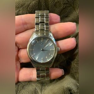 KATE SPADE Womens Silver 34mm Watch
Perfect condition, Without a box